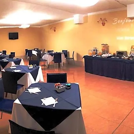 Hotel Sextum 3*