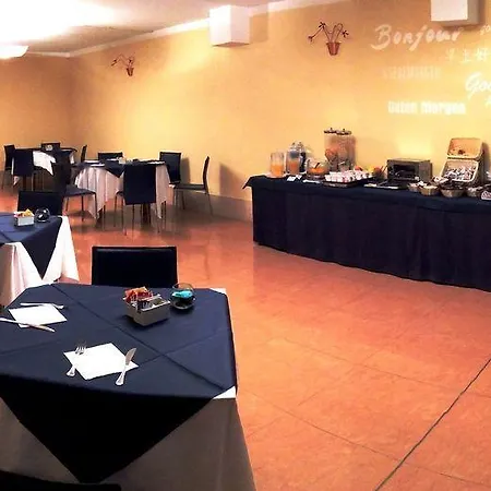 Sextum Hotel 3*