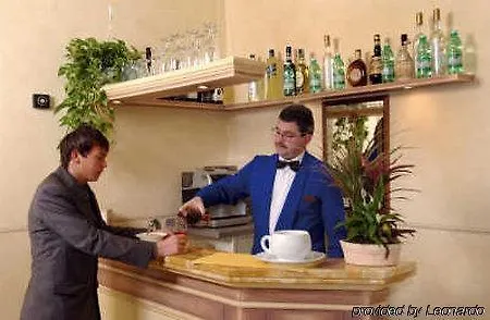 Hotell Sextum 3*